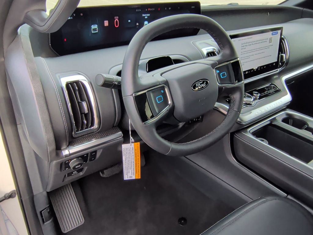 New 2026 Ford Expedition Max Platinum image 15