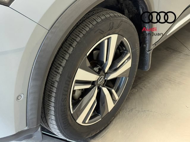 Used 2023 Nissan Rogue SL w/ SL Premium Package FWD image 5
