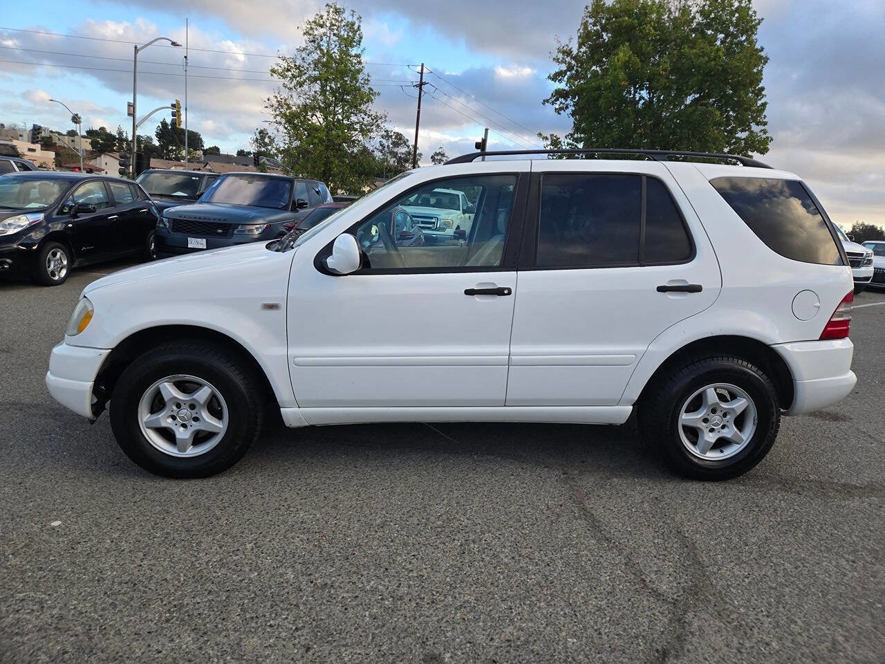 Used 2001 Mercedes-Benz ML 320 4MATIC image 11