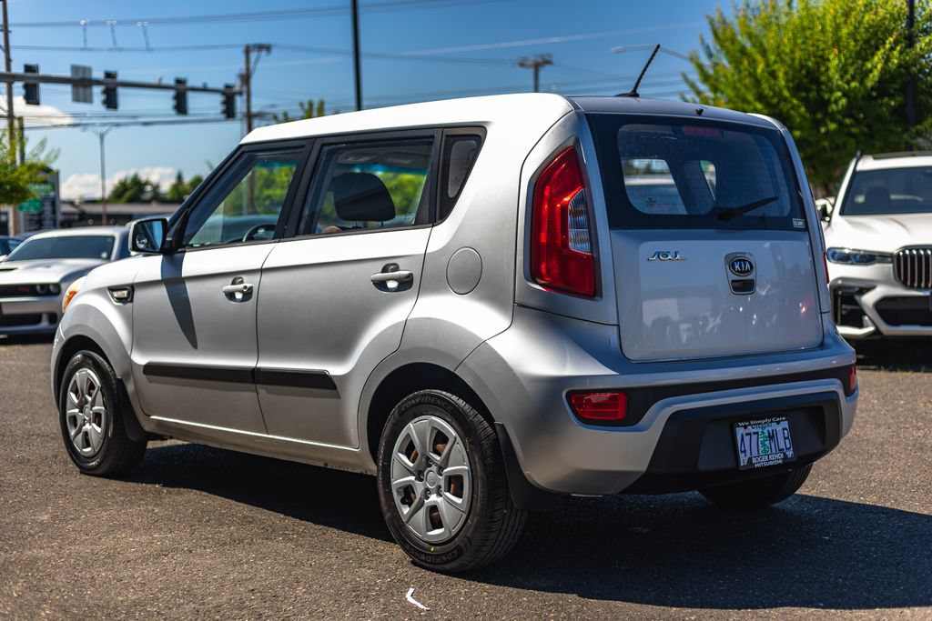 Used 2012 Kia Soul FWD image 9
