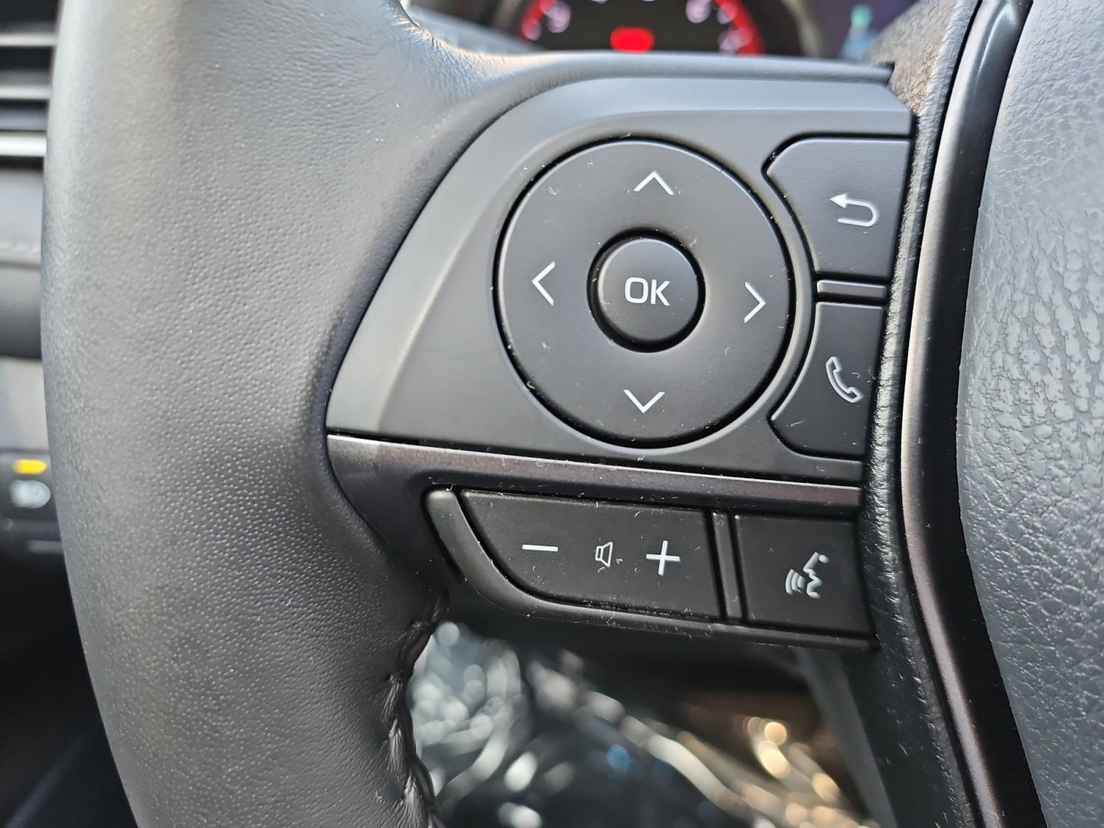 Used 2021 Toyota Camry XSE FWD image 24