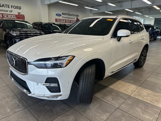 Used 2023 Volvo XC60 B5 Plus AWD/4WD image 13