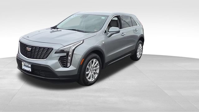 Certified 2023 Cadillac XT4 Luxury w/ Cold Weather Package FWD image 17