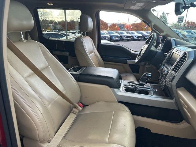 Used 2015 Ford F150 Lariat image 34