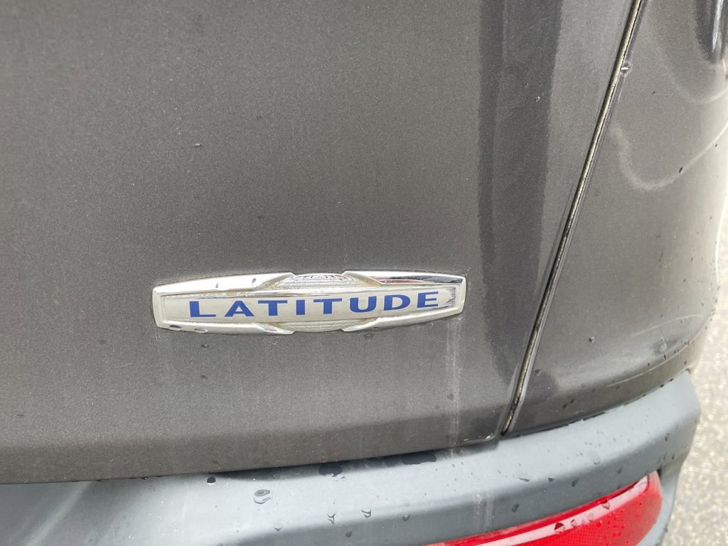 Used 2016 Jeep Cherokee Latitude w/ Safety/Convenience Group image 6