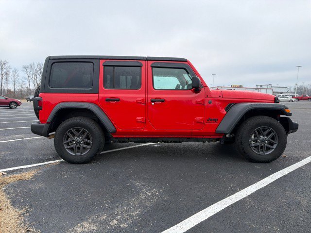 Used 2024 Jeep Wrangler Sport S image 4