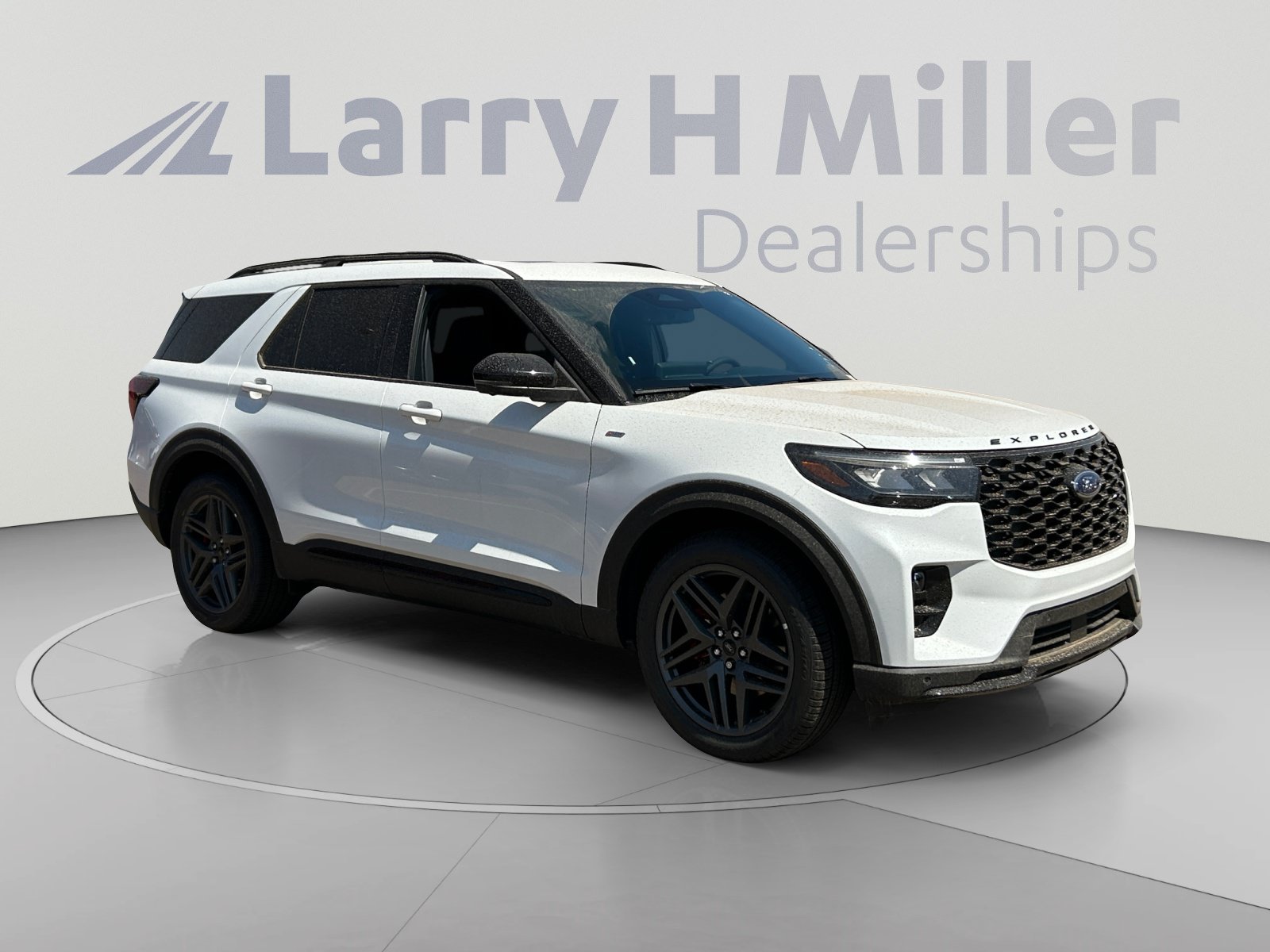 New 2026 Ford Explorer ST-Line w/ ST-Line Street Pack AWD/4WD image 7