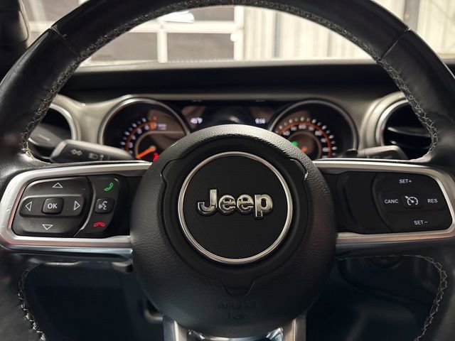 Used 2019 Jeep Wrangler Unlimited Sahara image 14