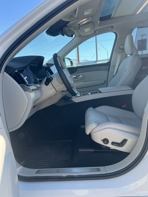 New 2026 Volvo XC90 B6 Ultra w/ Protection Package image 21