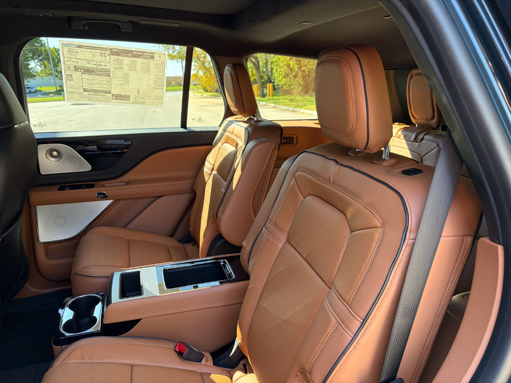 New 2027 Lincoln Aviator Black Label AWD/4WD image 19