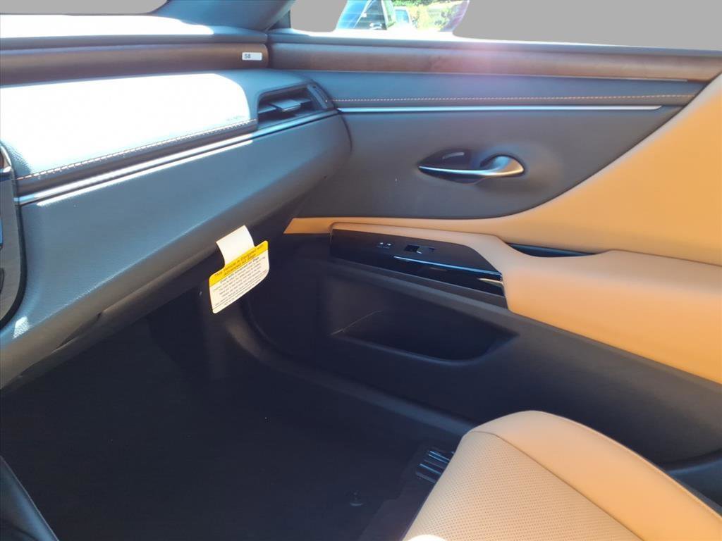 New 2025 Lexus ES 350 w/ Premium Package image 15