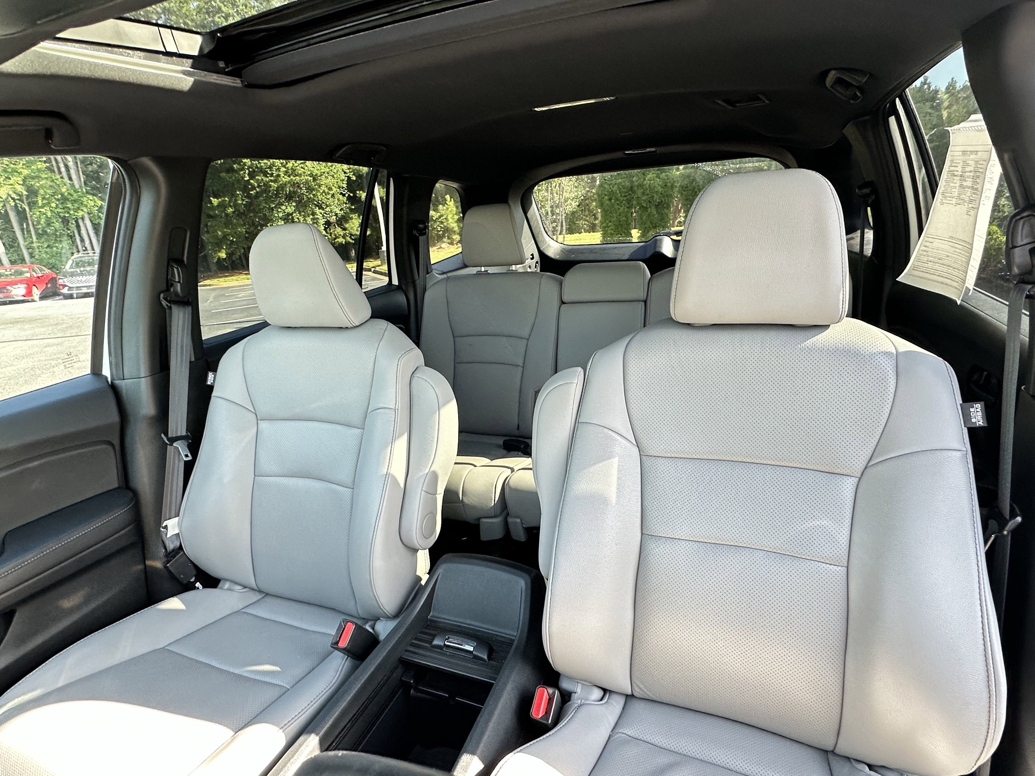 Used 2023 Honda Passport EX-L image 8