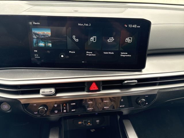 Certified 2025 Kia Sorento LX image 13