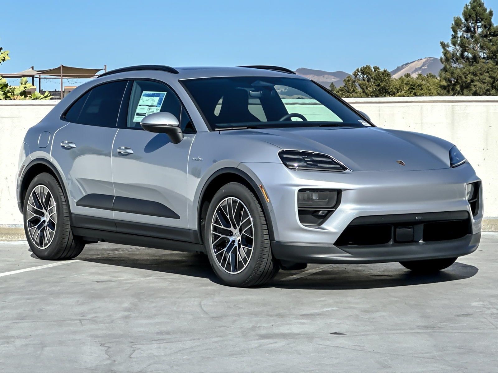 New 2026 Porsche Macan 4 Electric AWD/4WD image 11
