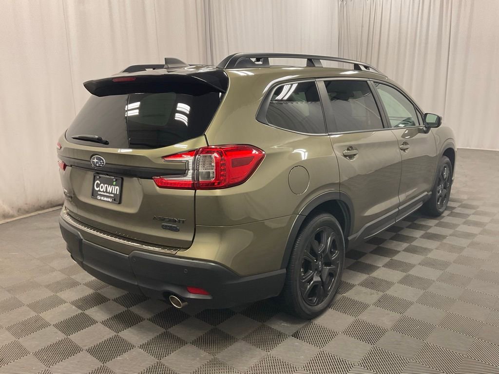 Used 2023 Subaru Ascent Onyx Edition image 3