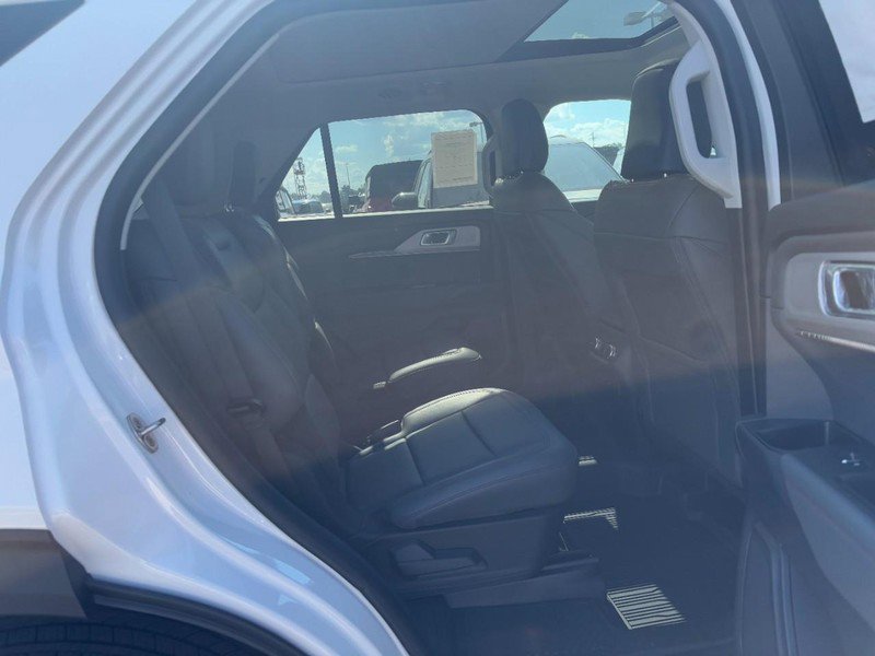 New 2025 Ford Explorer Active image 5