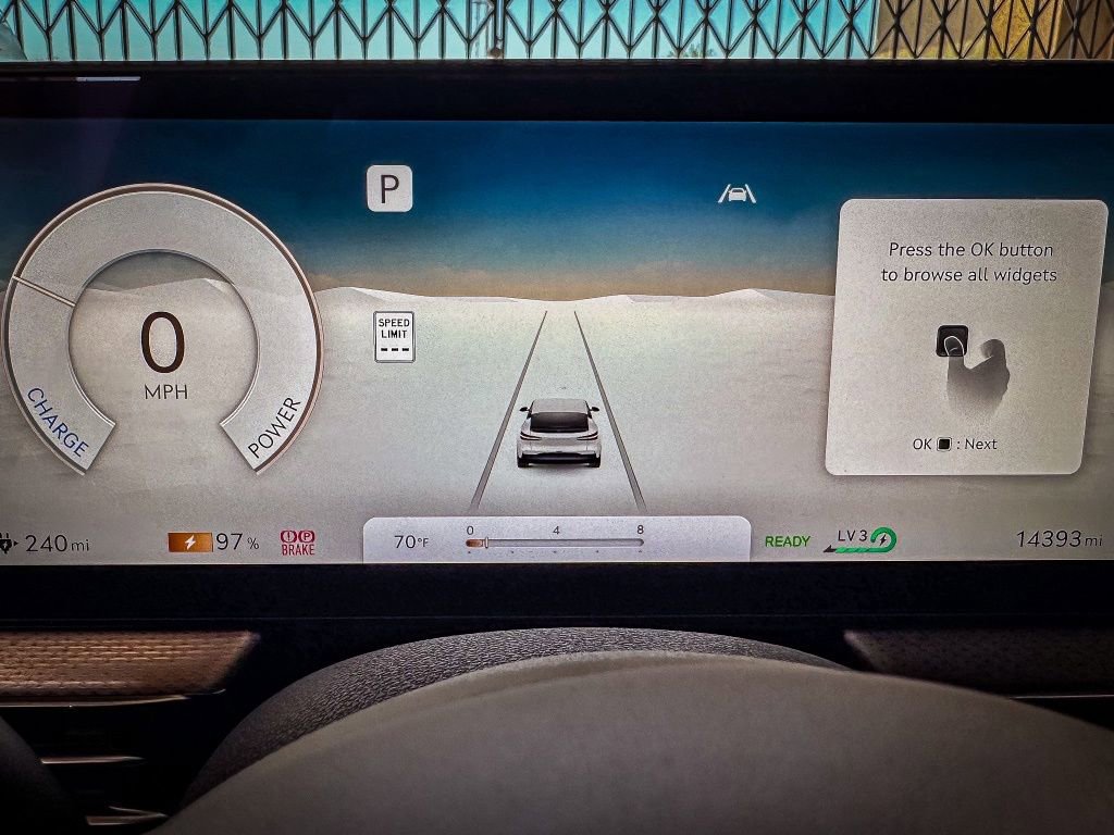 Used 2023 Genesis GV60 Performance image 17