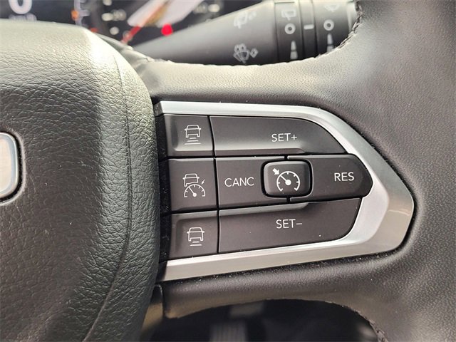 Used 2023 Jeep Compass Limited image 15