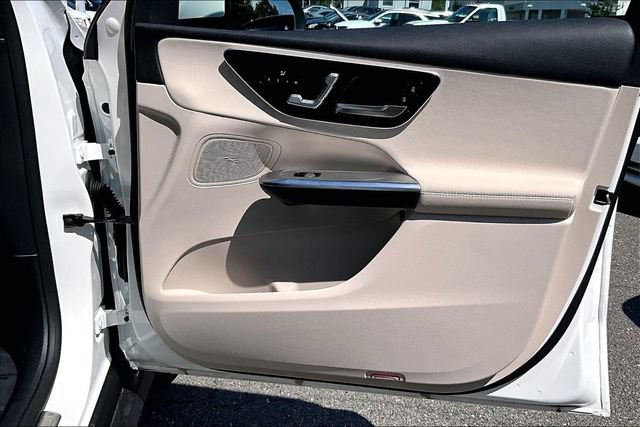 Used 2026 Mercedes-Benz GLC 300 4MATIC image 19