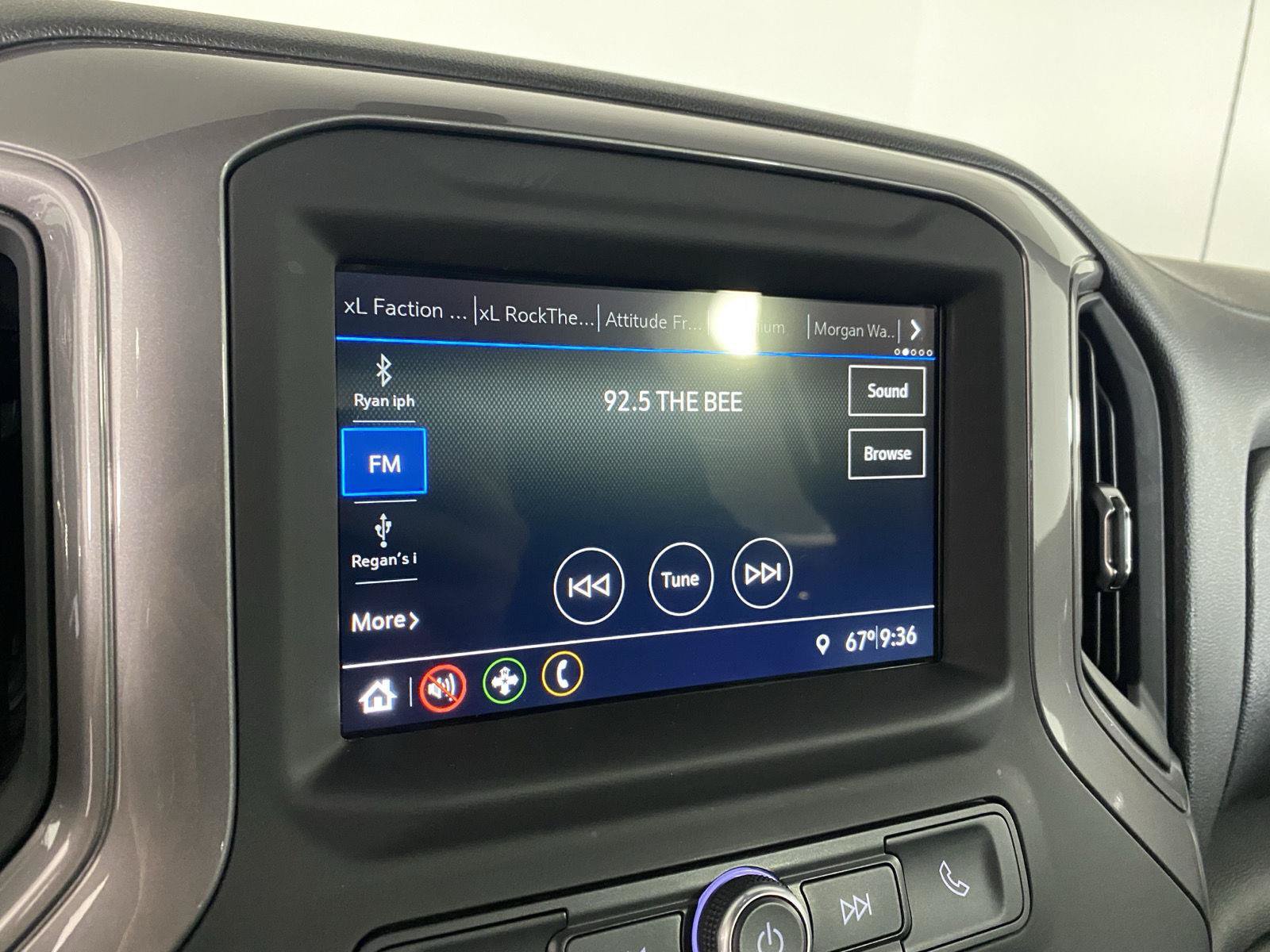 Used 2019 Chevrolet Silverado 1500 Custom w/ Custom Value Package AWD/4WD image 10