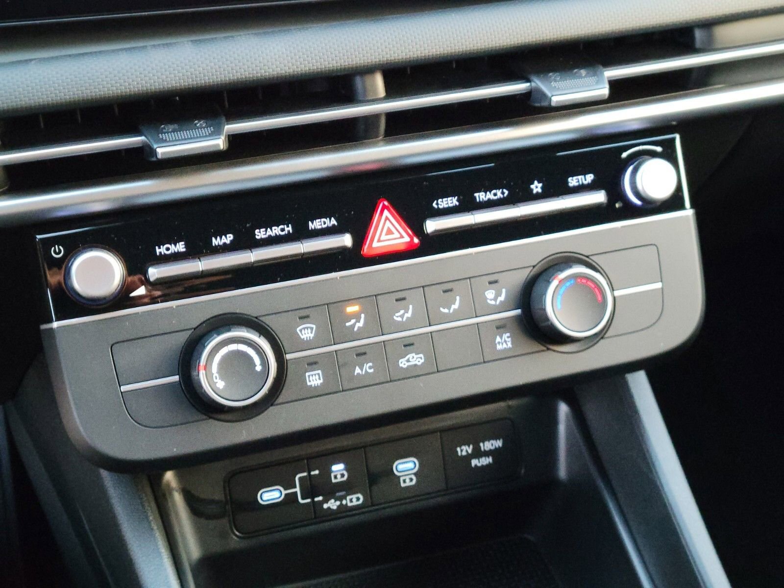 New 2026 Hyundai Santa Cruz SE image 16