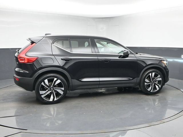 Used 2023 Volvo XC40 B5 Ultimate w/ Protection Package Premier AWD/4WD image 9