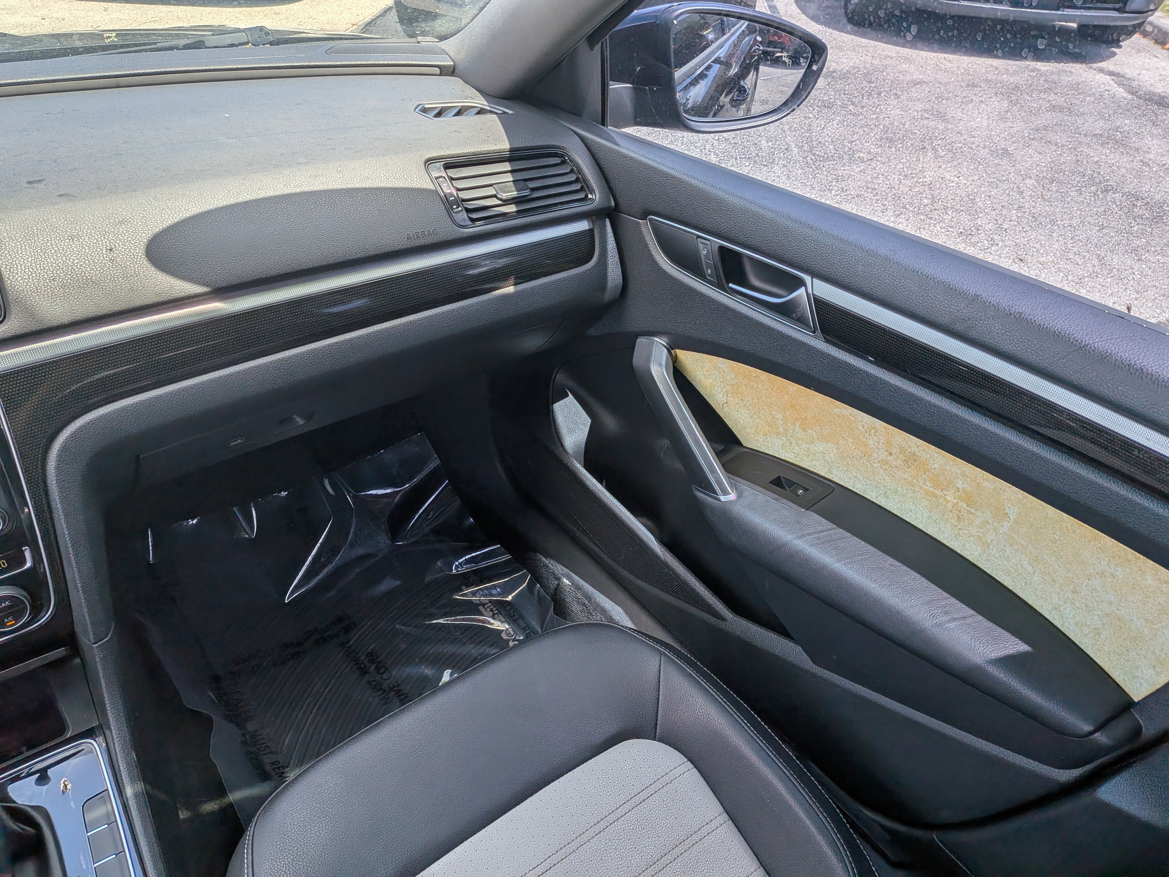 Used 2018 Volkswagen Passat 3.6 image 18