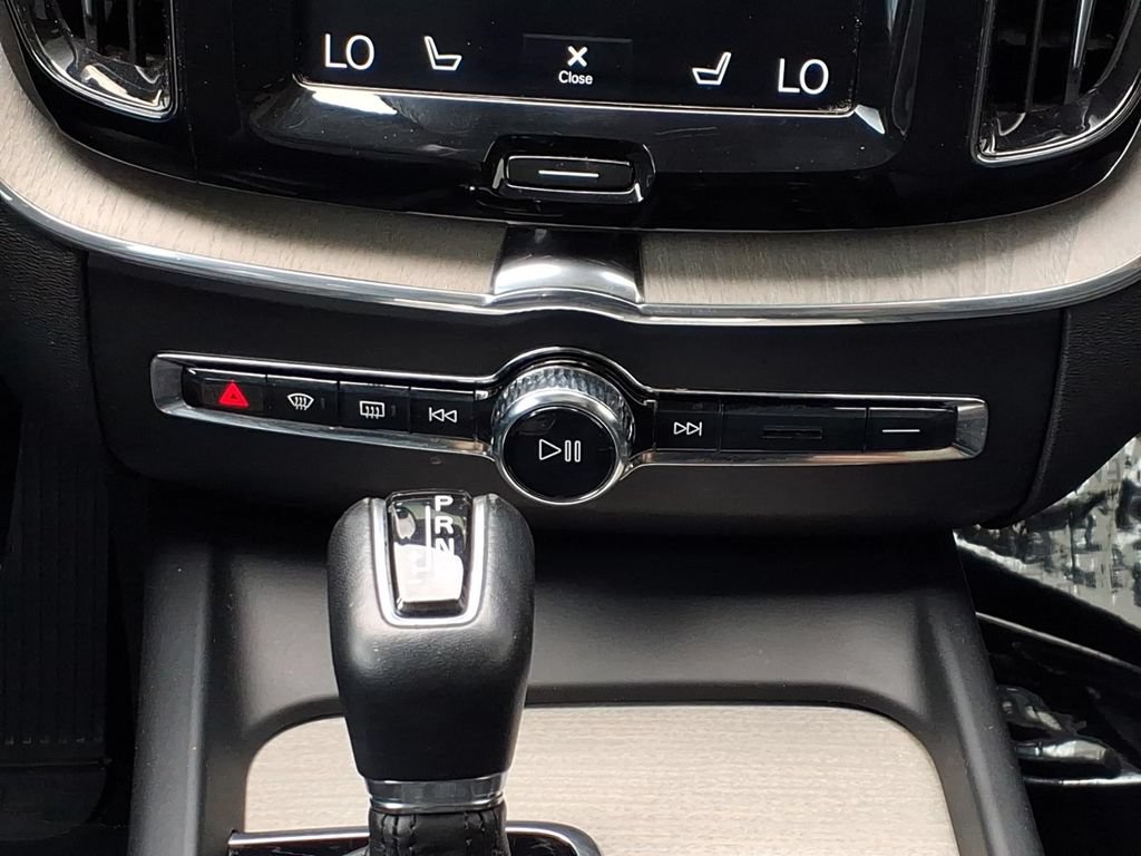 Used 2018 Volvo XC60 T5 Inscription w/ Vision Package AWD/4WD image 19