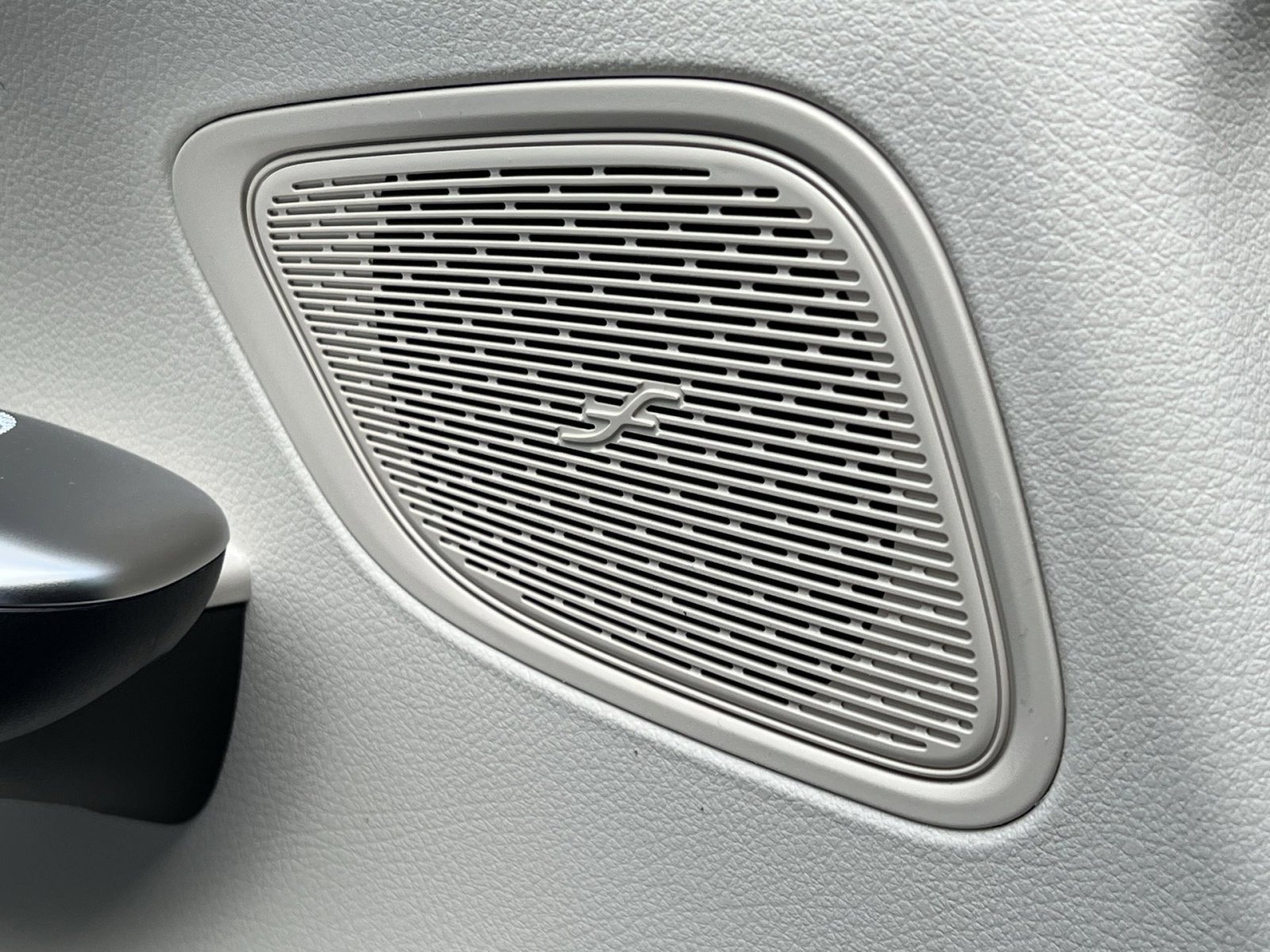 Certified 2026 Mercedes-Benz GLC 300 4MATIC image 34