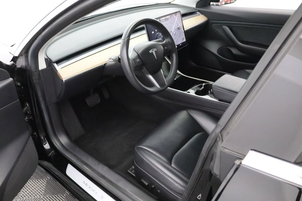Used 2019 Tesla Model 3 Standard Range RWD image 18