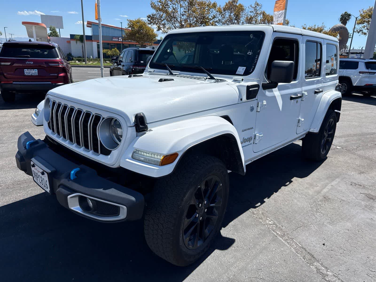 Used 2024 Jeep Wrangler Unlimited Sahara AWD/4WD video 1