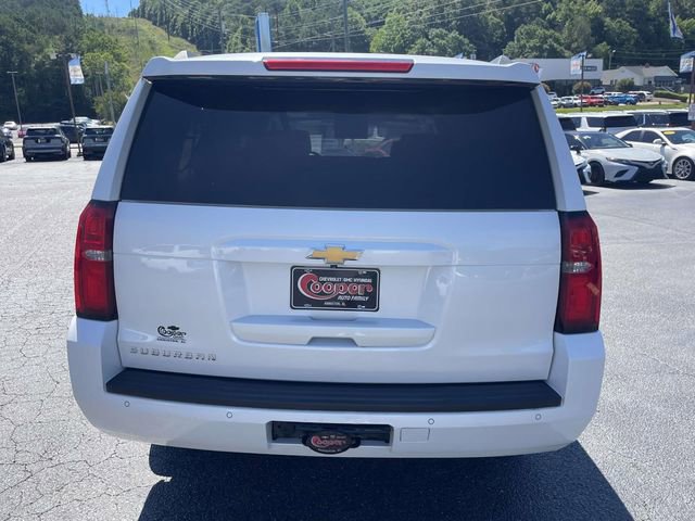 Used 2017 Chevrolet Suburban LT RWD image 3