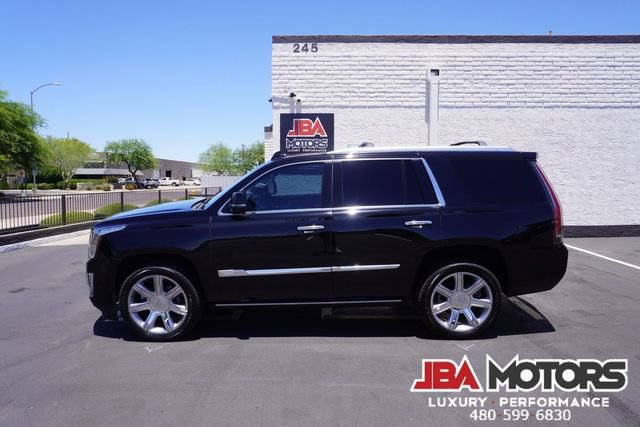Used 2018 Cadillac Escalade Premium Luxury AWD/4WD image 57
