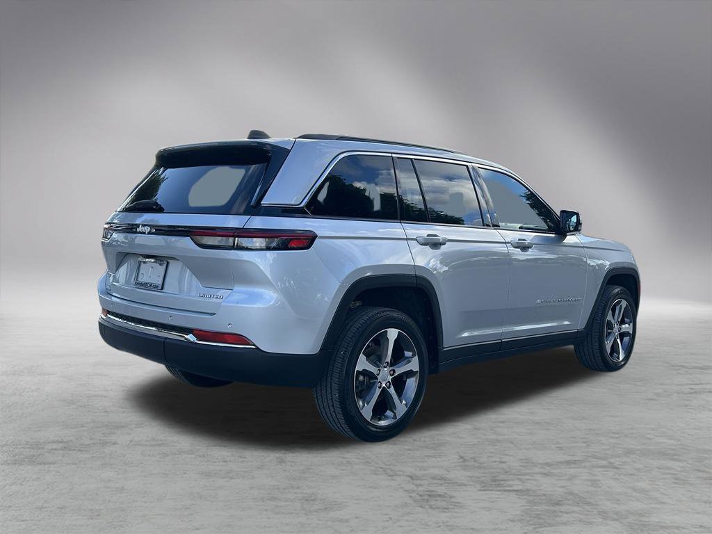 Certified 2025 Jeep Grand Cherokee Limited RWD image 5