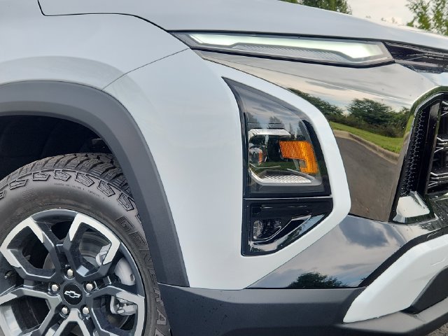New 2027 Chevrolet Equinox ACTIV w/ Safety and Technology Package FWD image 9