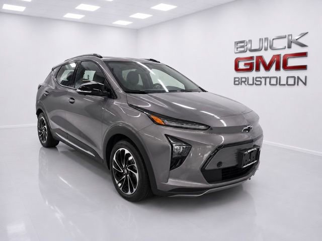 Certified 2022 Chevrolet Bolt EUV Premier w/ Super Cruise Package FWD video 3