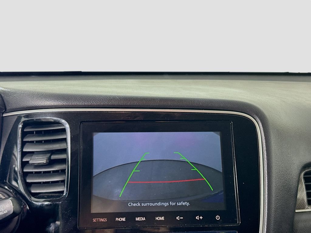 Used 2020 Mitsubishi Outlander SEL image 13