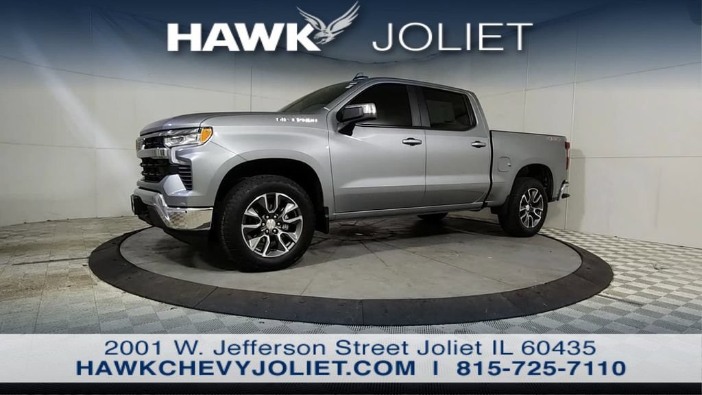 Used 2024 Chevrolet Silverado 1500 LT AWD/4WD image 4