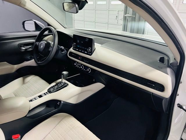 Used 2023 Honda HR-V LX image 30