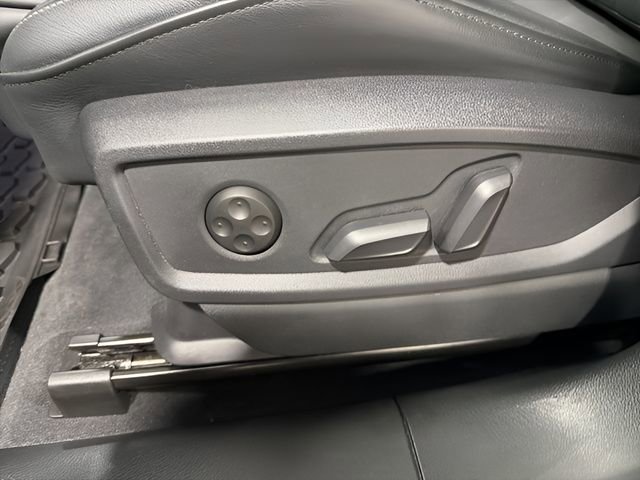 Used 2023 Audi Q5 2.0T Premium Plus w/ Premium Plus Package image 13