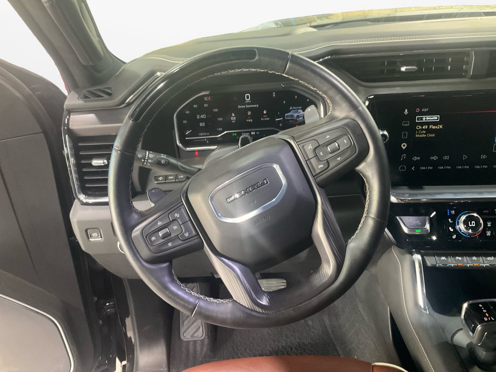 Used 2024 GMC Sierra 1500 Denali Ultimate AWD/4WD image 12
