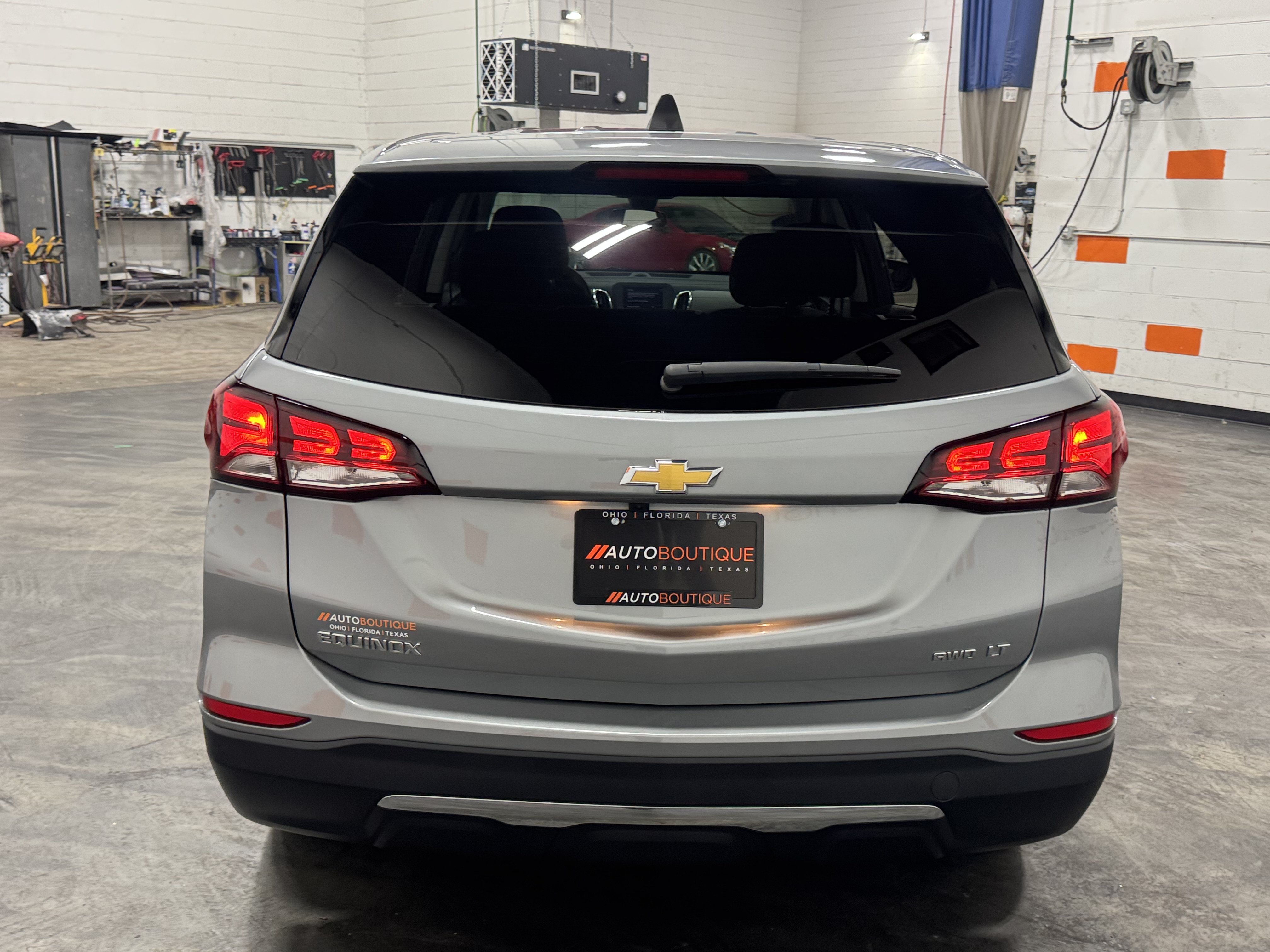 Used 2023 Chevrolet Equinox LT AWD/4WD image 11