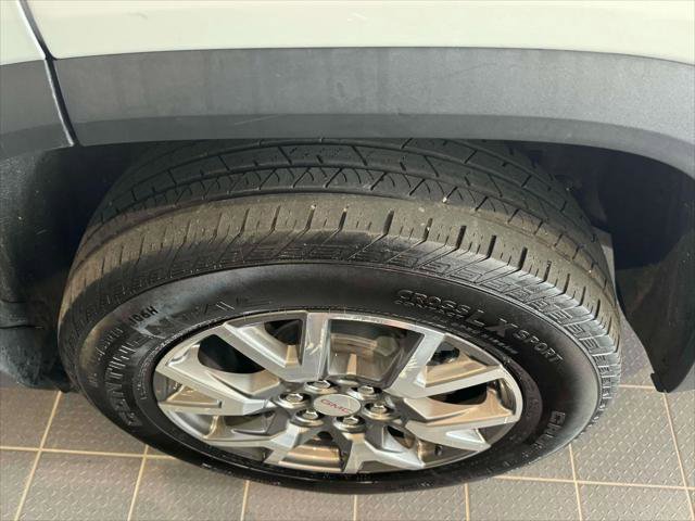 Certified 2023 GMC Acadia SLE image 9