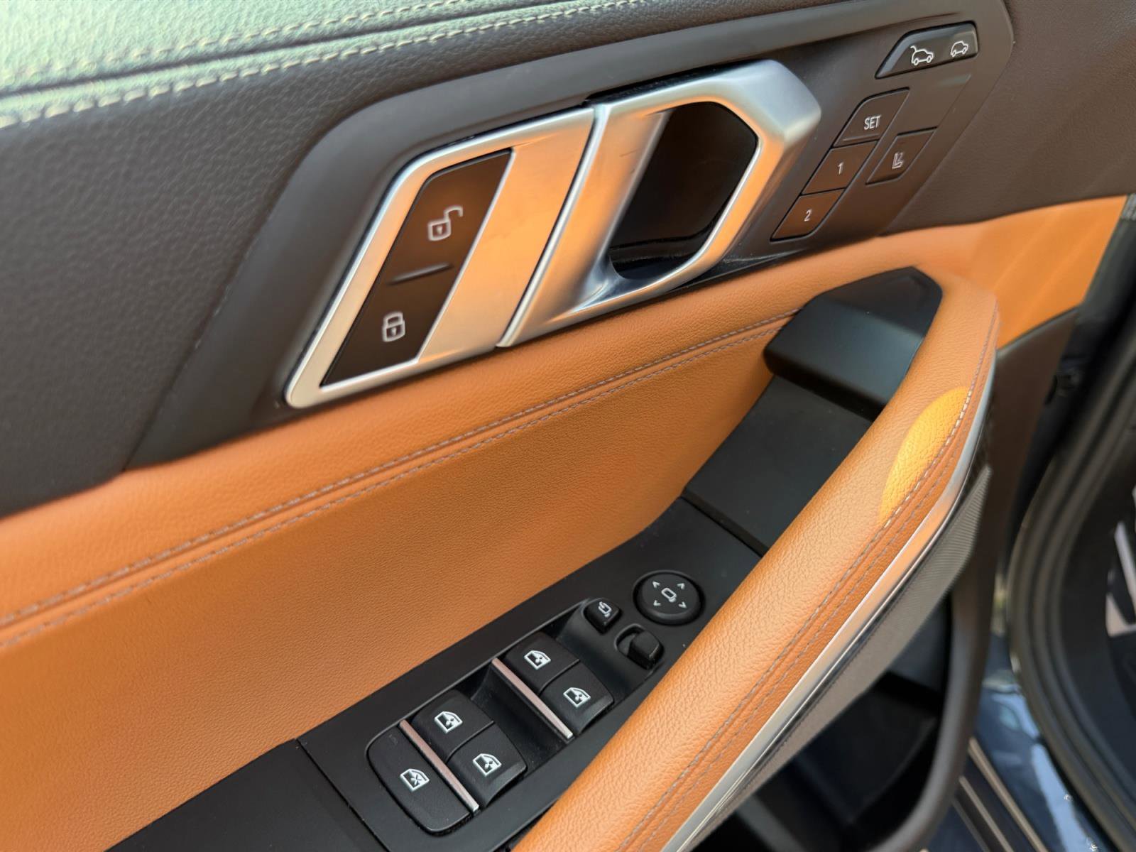 Used 2022 BMW X6 M50i w/ Executive Package AWD/4WD image 13