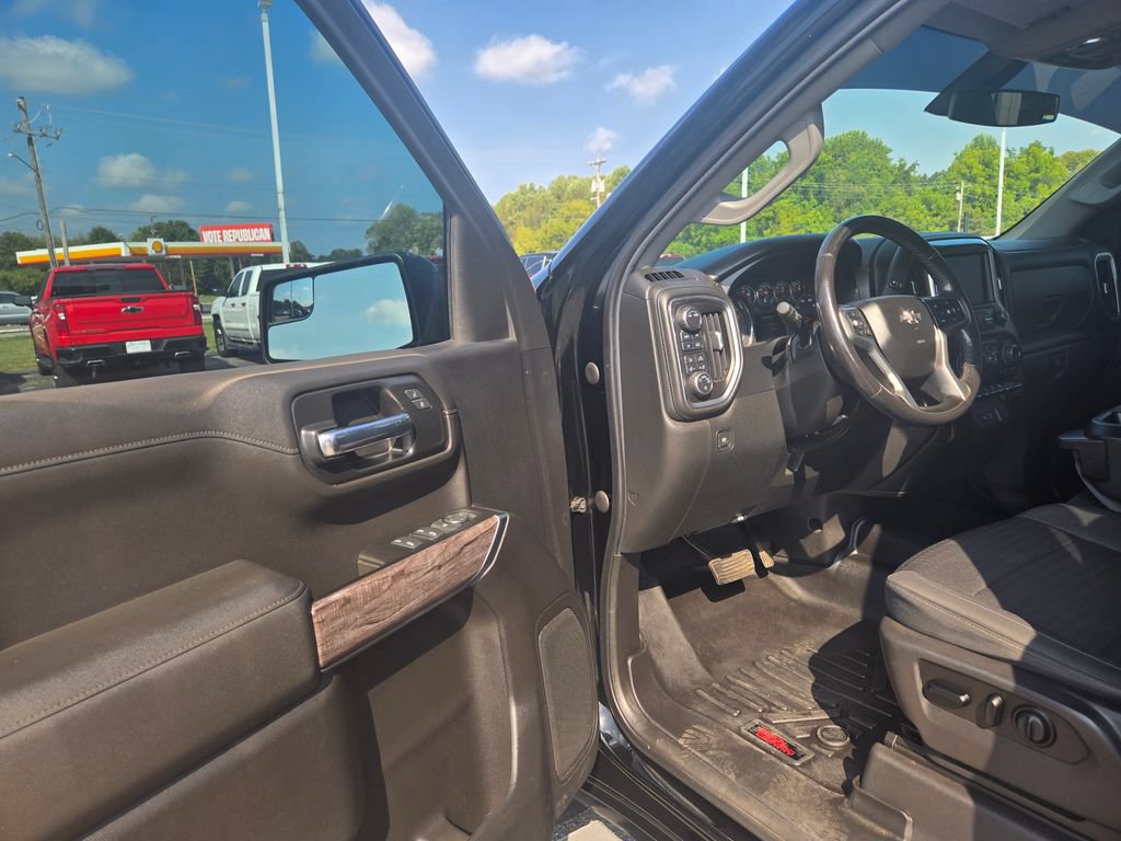 Used 2020 Chevrolet Silverado 1500 RST w/ All-Star Edition AWD/4WD image 6