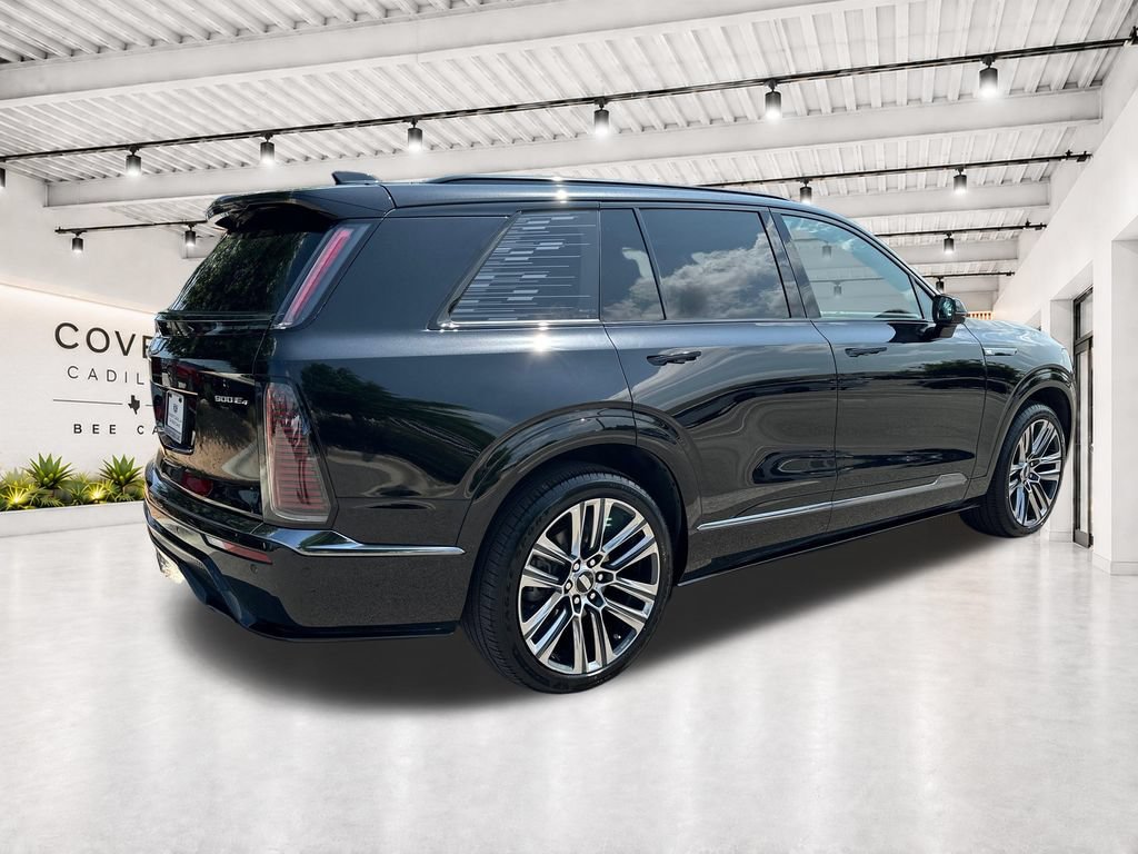 Used 2026 Cadillac Vistiq Platinum w/ LPO, Floor Liner Package AWD/4WD image 10