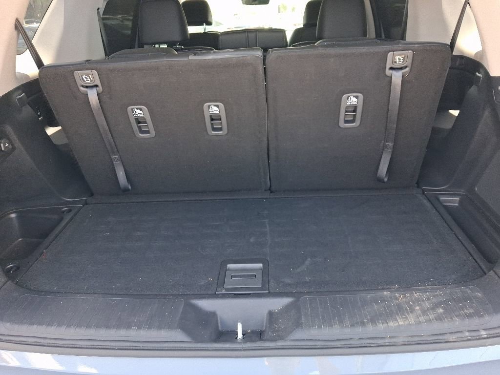 Used 2023 Honda Pilot Touring image 10