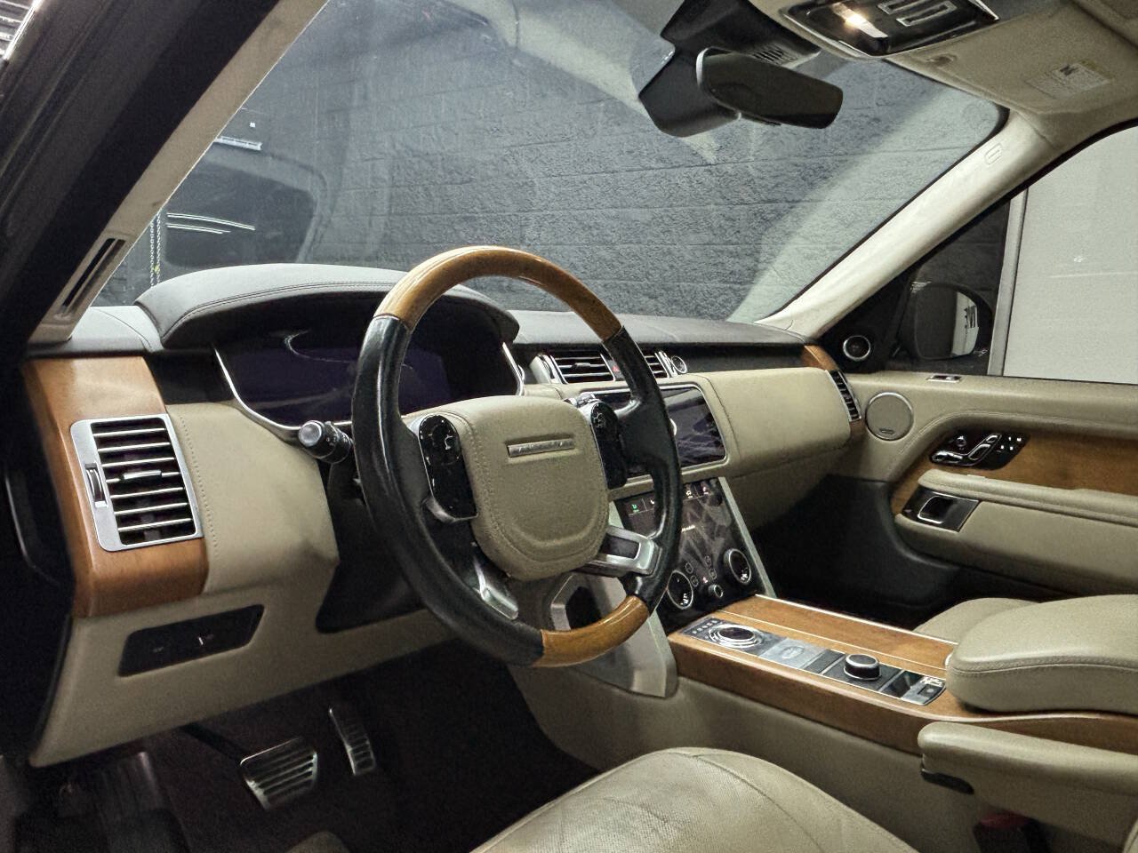 Used 2019 Land Rover Range Rover Long Wheelbase Autobiography AWD/4WD image 19