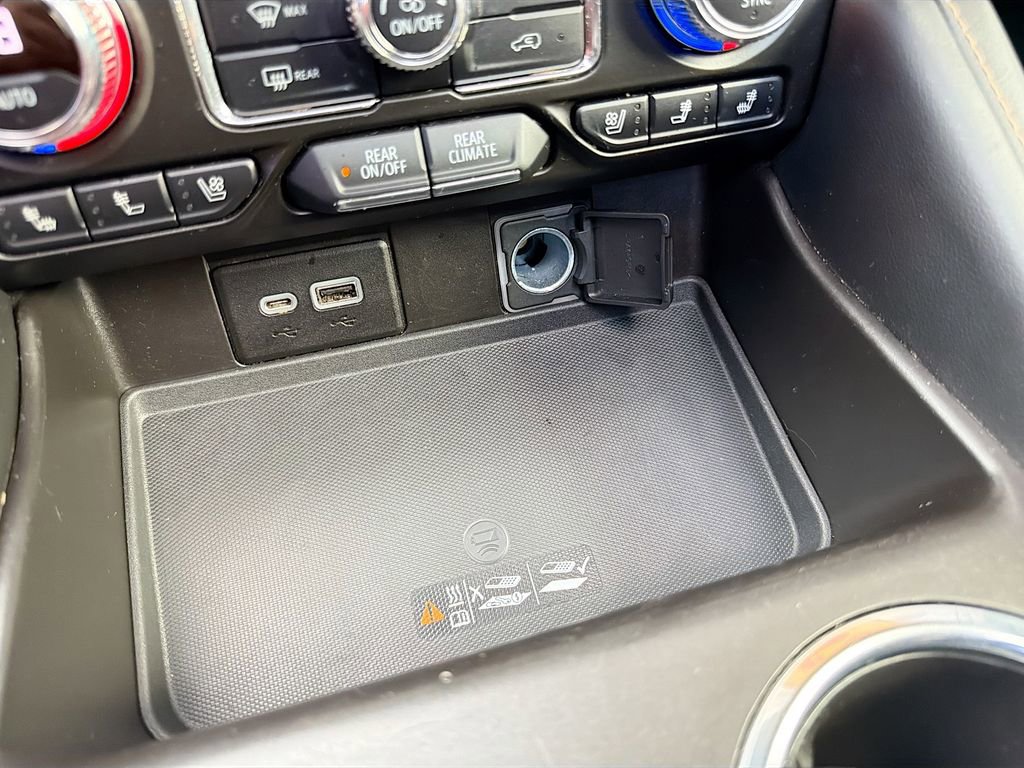 Used 2021 GMC Yukon AT4 w/ Technology Package image 36