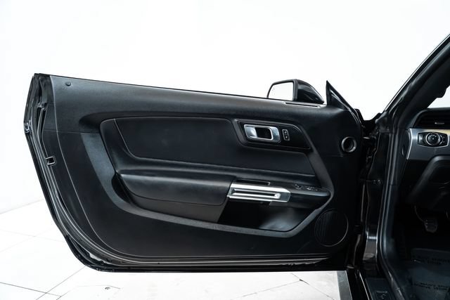 Used 2021 Ford Mustang GT w/ Black Accent Package RWD image 12
